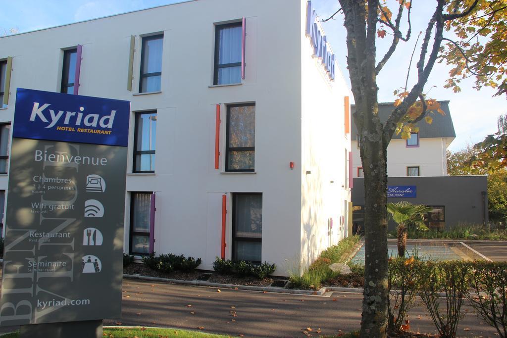 Kyriad Saint Quentin En Yvelines - Montigny Exterior photo