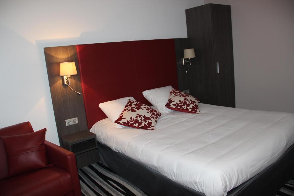 Kyriad Saint Quentin En Yvelines - Montigny Room photo